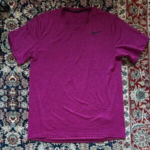 Nike Men's Magenta Short Sleeve Tee